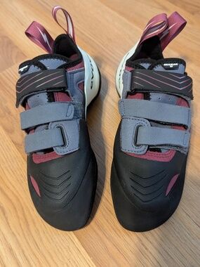 Evolv Shaman LV Climbing Shoe 41